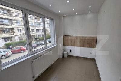 Spa?iu 40 mp, renovat, etaj 1 Micul Dallas, ideal birou - 1