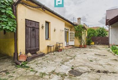 Apartament la casă cu 4 camere în Pârneava - 13