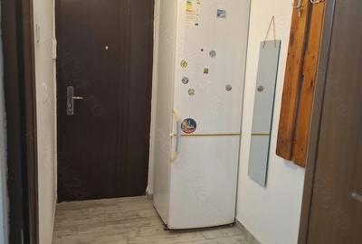 Garsonieră decomandată în Broșteni - 2