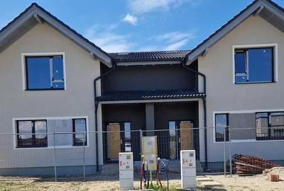 Casă cu Teren 333 Mp în Moșnița Nouă - 2