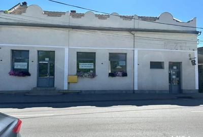 Vand spatiu comercial centru vechi - 2