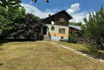 Teren de 5600 mp, în Vărbila - 8