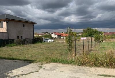 Teren Construcții intravilan de 400 mp, în Central - 11