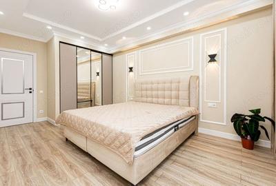 Garsonieră decomandată în Titan