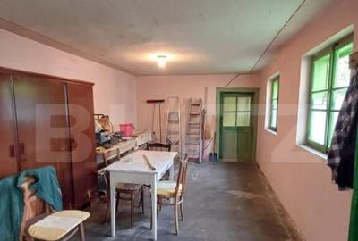 Casa renovabila cu 2 spatii comerciale, 416.6 mp, teren de 7 - 32