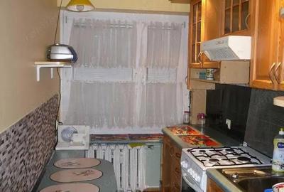 Apartament cu 1 camera in zona Florilor