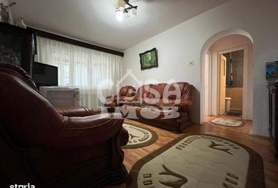 Apartament cu 3 camere semidecomandat în Micro 8 - 17