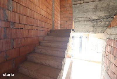 Casă cu 4 camere în Luna - 11