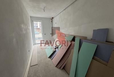 Gradina proprie de 62 mp. Decomandat. 40 mp utili - 4