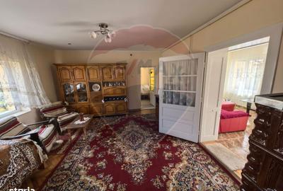 Casă cu 4 camere în Săbișa - 3