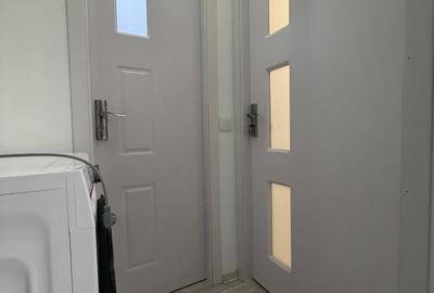 Apartament cu 2 camere semidecomandat, mobilat în Micro 38 - 11