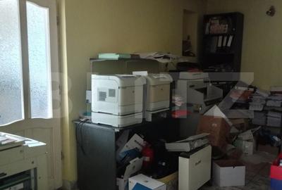 Casă cu 10 camere cu Teren 600 Mp în 22 Decembrie 1989 - 19
