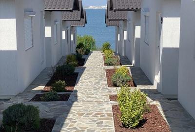 Casă cu 4 camere cu Teren 1400 Mp în Central - 1