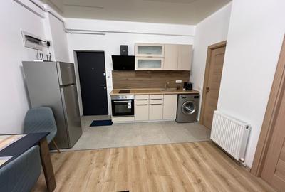 Apartament cu 3 camere semidecomandat în Nord - 2