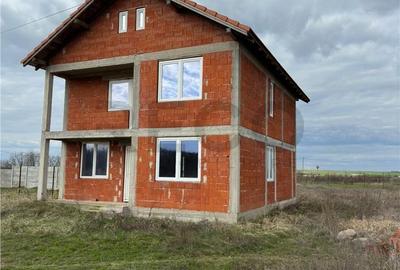 Casă cu 4 camere în Păușa - 4
