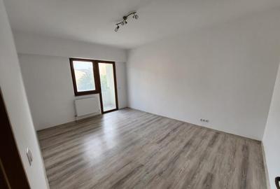 SEMICENTRAL 3 camere , bloc 2009 , 125 mp utili - 4