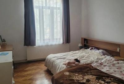 Apartament cu 4 camere semidecomandat în P-ța Maria - 1