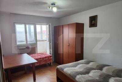 Apartament 3 camere, 75 mp, zona Cetate - 1