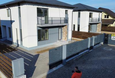 Casă cu 4 camere în Ștefănești - 1