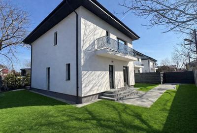 Casă individuală cu 5 camere cu Teren 350 Mp în Tunari