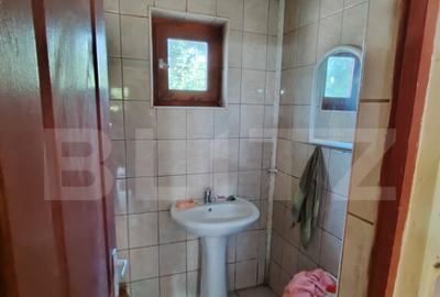 Casă cu 3 camere cu Teren 2240 Mp în Raciu