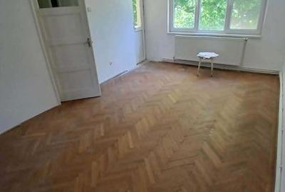 Apartament cu 3 camere decomandat în Țiglina 1 - 6