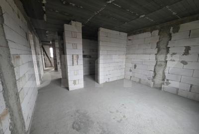 Casă cu 4 camere cu Teren 570 Mp în Central - 3