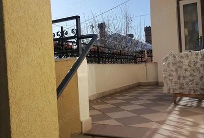 Casă cu 6 camere în Central - 6