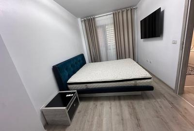 Apartament cu 3 camere decomandat în Valea Adâncă