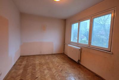 Apartament cu 3 camere semidecomandat în Tătărași - 8