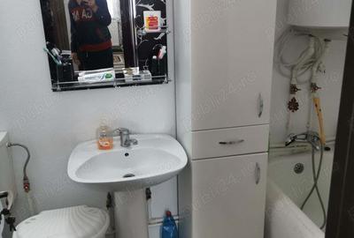 Apartament cu 2 camere decomandat în Deveselu - 11