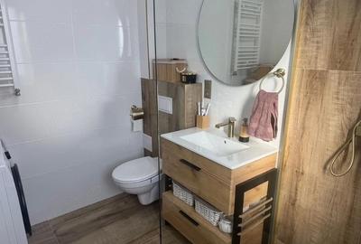 Apartament cu 3 camere decomandat în Central - 1