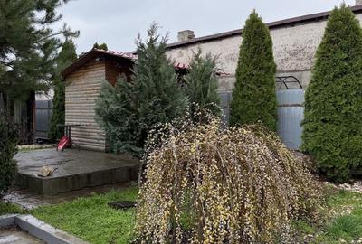 Casă cu 4 camere în Central - 2