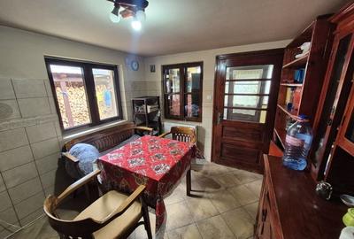 Vila 4 camere + teren 818 mp central Provita de Sus (lângă școală) - 12