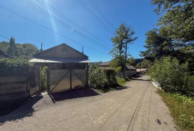 Casă cu 3 camere cu Teren 1027 Mp în Central - 10