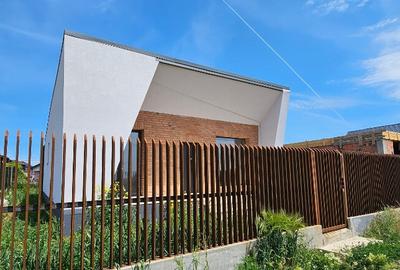 Casa parter 3 camere /Com. Berceni Ilfov - 2