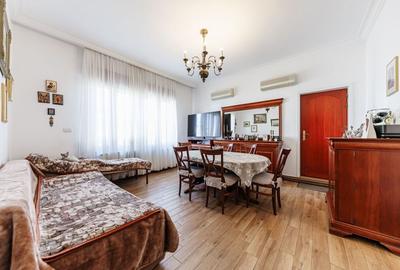 Casă individuală cu 8 camere cu Canalizare în Complex Studențesc - 4