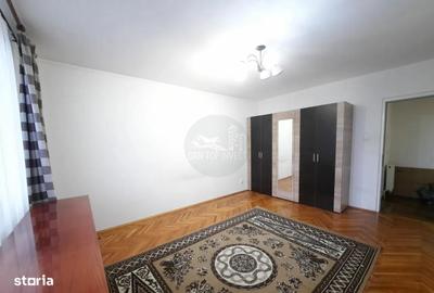 Apartament cu 3 camere decomandat în Șelimbăr