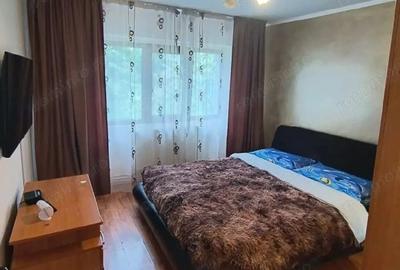 Apartament cu 3 camere decomandat în Micro 16 - 4