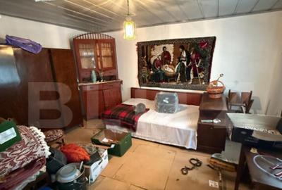 Casa batraneasca, 65 mp si teren intravilan 5600 mp, Adancat - 3