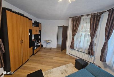 Casă cu 4 camere cu Teren 400 Mp în Central - 10