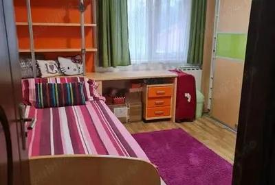 Apartament cu trei camere, zona Bradet - 5