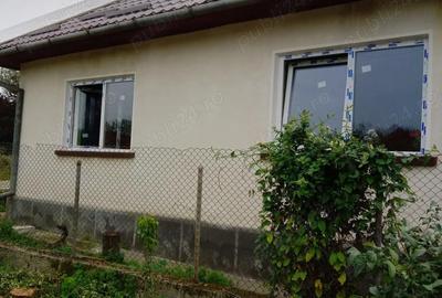 Casă cu Teren 600 Mp în Crăcăoani - 2