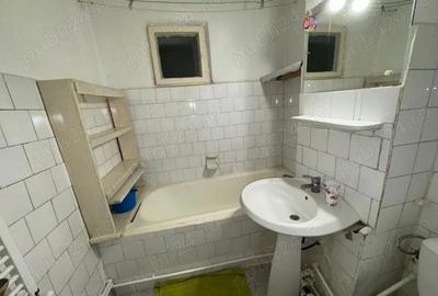 Apartament cu 3 camere decomandat în Micro 18 - 3