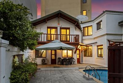 Casă individuală cu 7 camere cu Teren 50 Mp în Șoseaua Nordului - 1