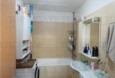 Super apartament cochet din 2008 cu 3 cam. si balcon plus loc de parcare, avand - 16