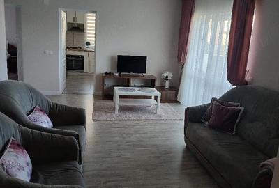 Apartament cu 3 camere decomandat în Central - 3