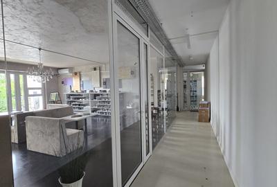 Spațiu comercial, de 61 mp, în 1 Mai - 15