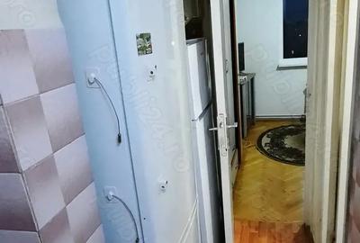 Vanzare apartament cu 3 camere in Cartierul Dambu Pietros. - 1