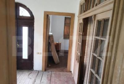 Casa renovabila cu 1000 mp de teren in zona centrala - 2